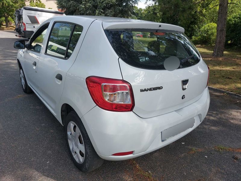 Dacia Sandero 1.5 dCi Ambiance 2015 – снимка 3