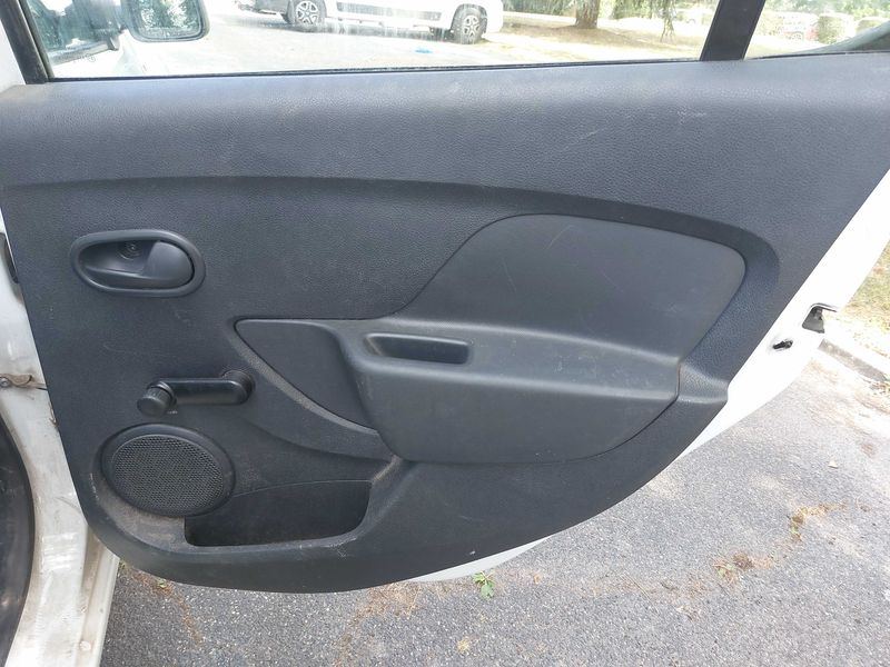 Dacia Sandero 1.5 dCi Ambiance 2015 – снимка 53