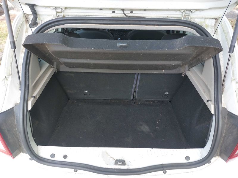 Dacia Sandero 1.5 dCi Ambiance 2015 – снимка 9