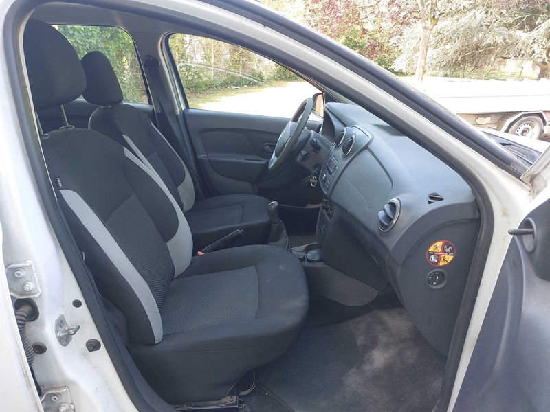 Dacia Sandero 1.5 dCi Ambiance 2015 – снимка 10