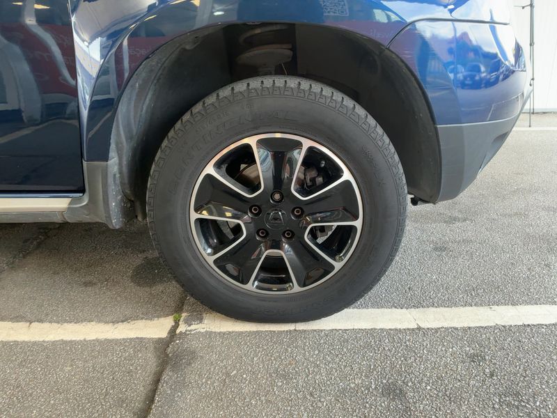 Dacia Duster 1.5 dCi Black Shadow 4x2 2017 – снимка 11