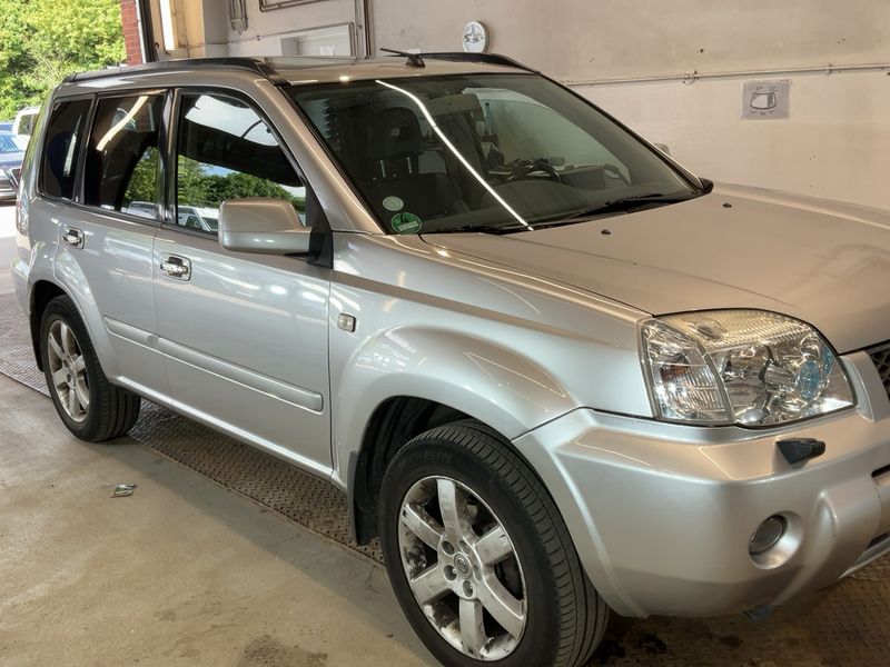 Nissan X-Trail 2.5 Elegance 2005 – снимка 12