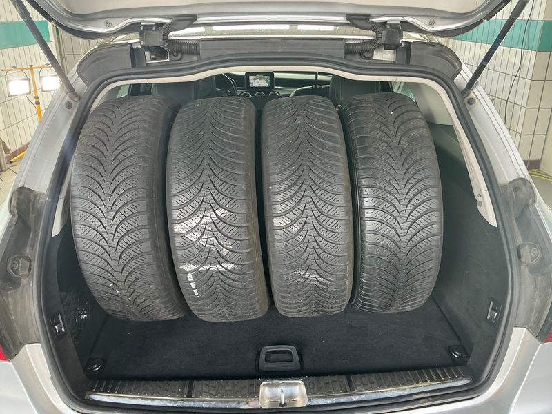 Mercedes-Benz C-Klasse C 220 d T BlueTEC Avantgarde 2018 – снимка 10