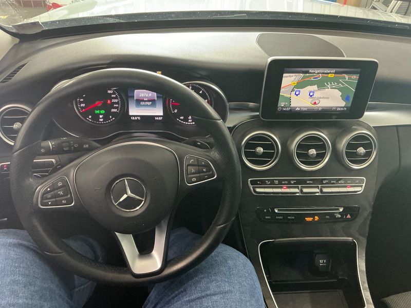 Mercedes-Benz C-Klasse C 220 d T BlueTEC Avantgarde 2018 – снимка 12