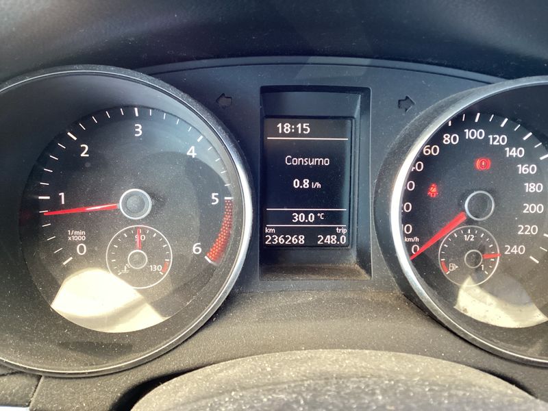 Volkswagen Golf VI 2.0 TDI Advance 2009 – снимка 18