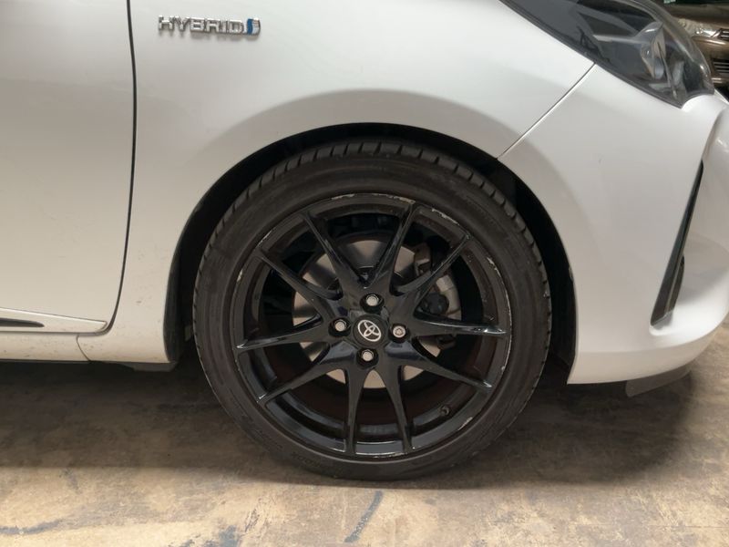 Toyota Yaris 1.5 Hybrid GR Sport 2020 – снимка 11