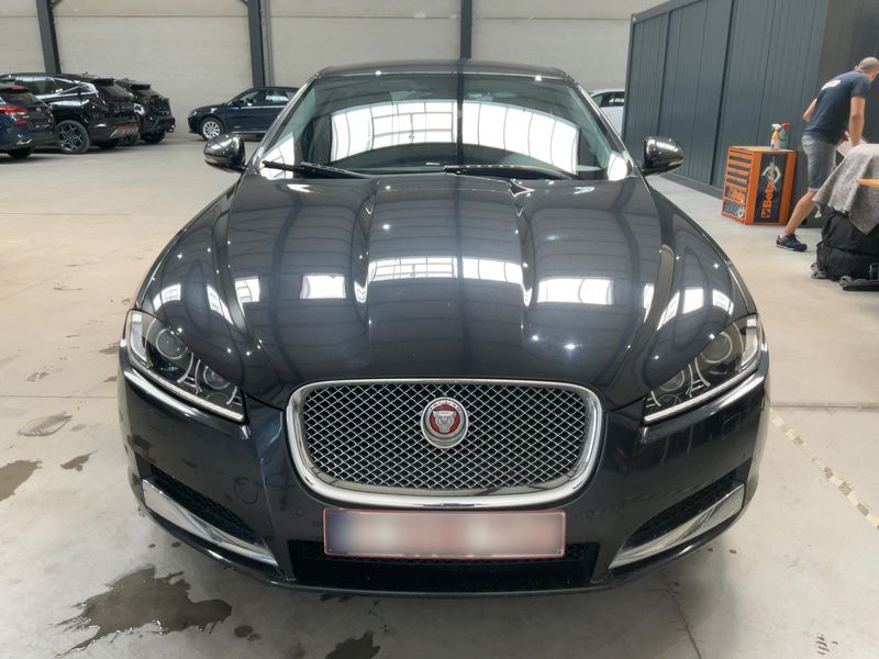Jaguar XF 2.2 D Eco 2015 – снимка 14
