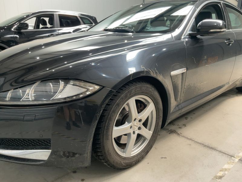 Jaguar XF 2.2 D Eco 2015 – снимка 2