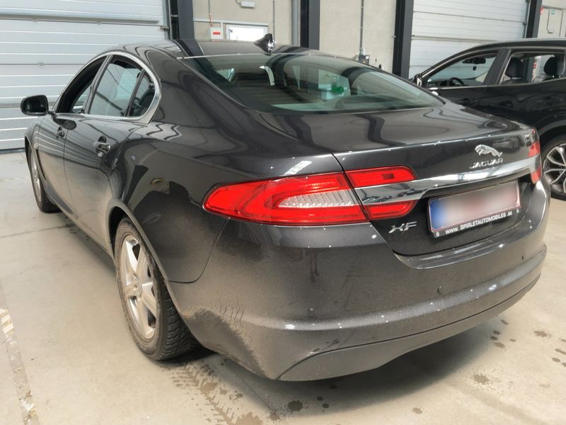 Jaguar XF 2.2 D Eco 2015 – снимка 6