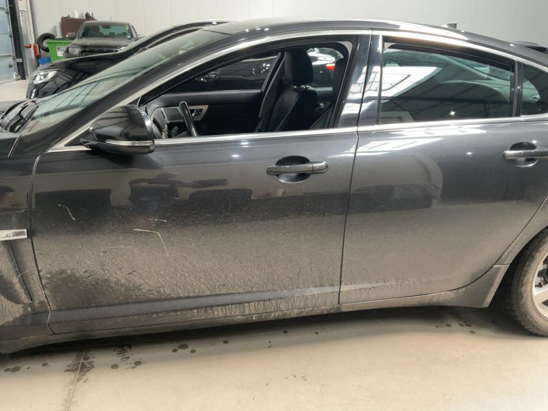 Jaguar XF 2.2 D Eco 2015 – снимка 4