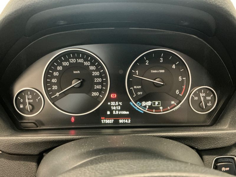 BMW 3er 318d GT Luxury 2014 – снимка 18