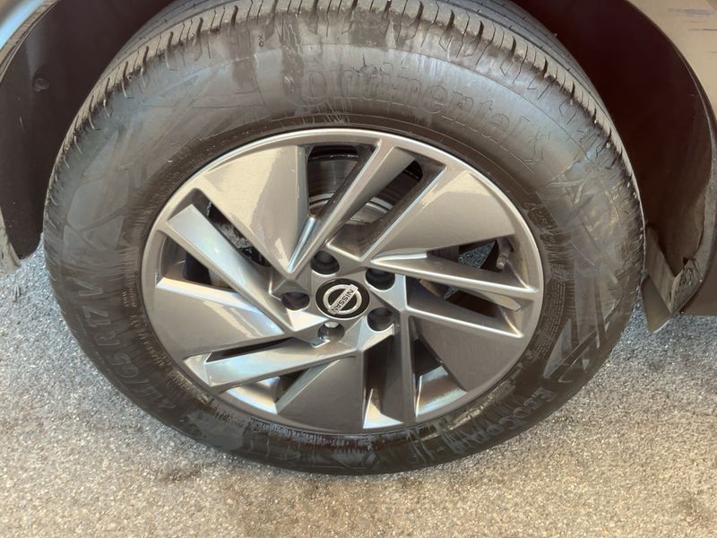 Nissan Qashqai 1.3 DIG-T Mild-Hybrid Visia 2022 – снимка 9