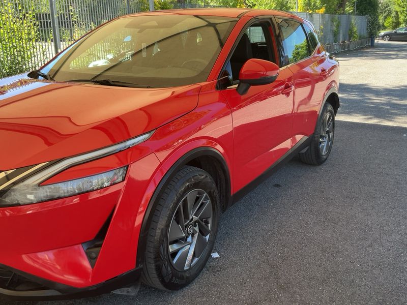 Nissan Qashqai 1.3 DIG-T Mild-Hybrid Visia 2022 – снимка 2