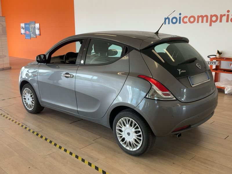 Lancia Ypsilon 1.2 GPL Gold 2017 – снимка 6