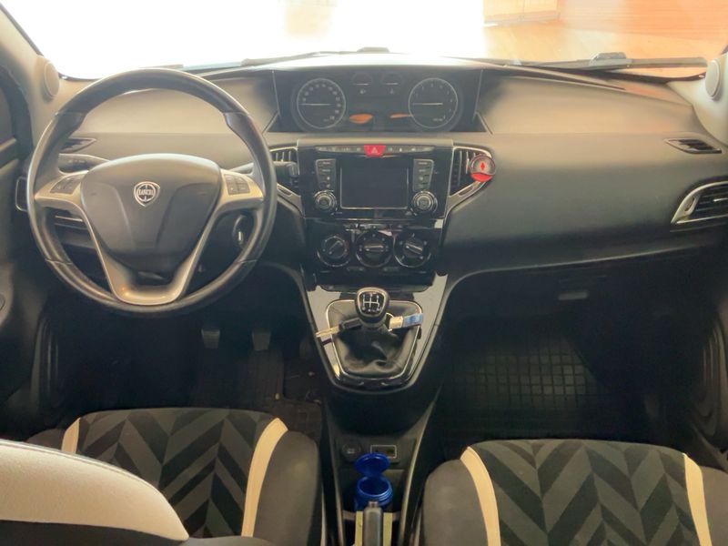 Lancia Ypsilon 1.2 GPL Gold 2017 – снимка 17