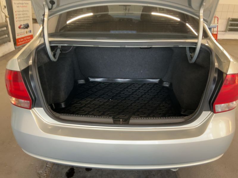 Volkswagen Polo 1.6 Trendline 2012 – снимка 15