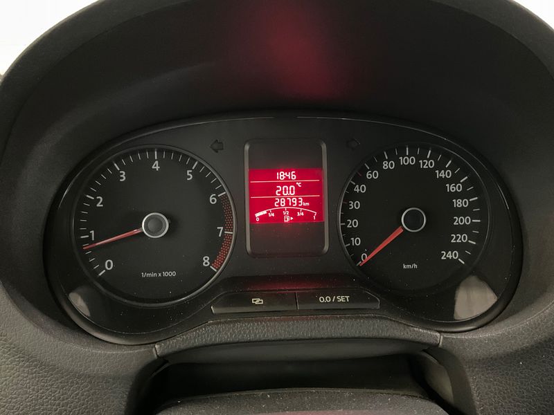 Volkswagen Polo 1.6 Trendline 2012 – снимка 18