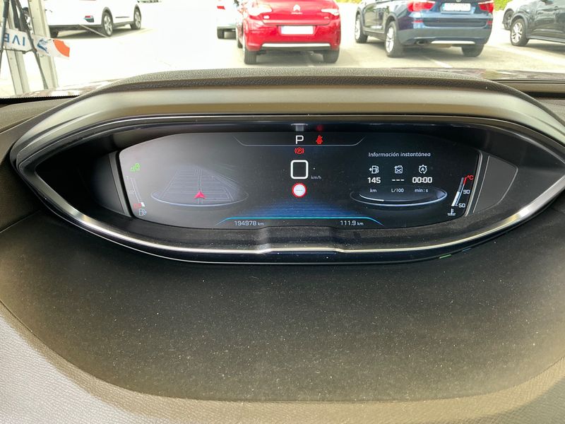 Peugeot 3008 1.5 Blue-HDi GT Line 2018 – снимка 18