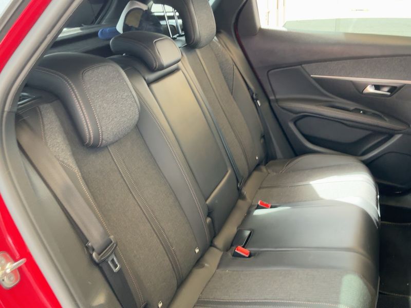 Peugeot 3008 1.5 Blue-HDi GT Line 2018 – снимка 19