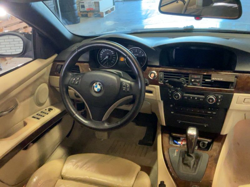 BMW 3er 325i 2008 – снимка 17