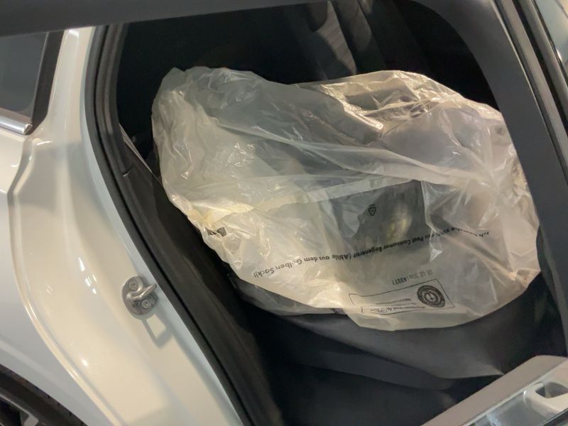 Volvo V60 2.0 T6 Recharge Plug-in Hybrid Core AWD 2024 – снимка 20