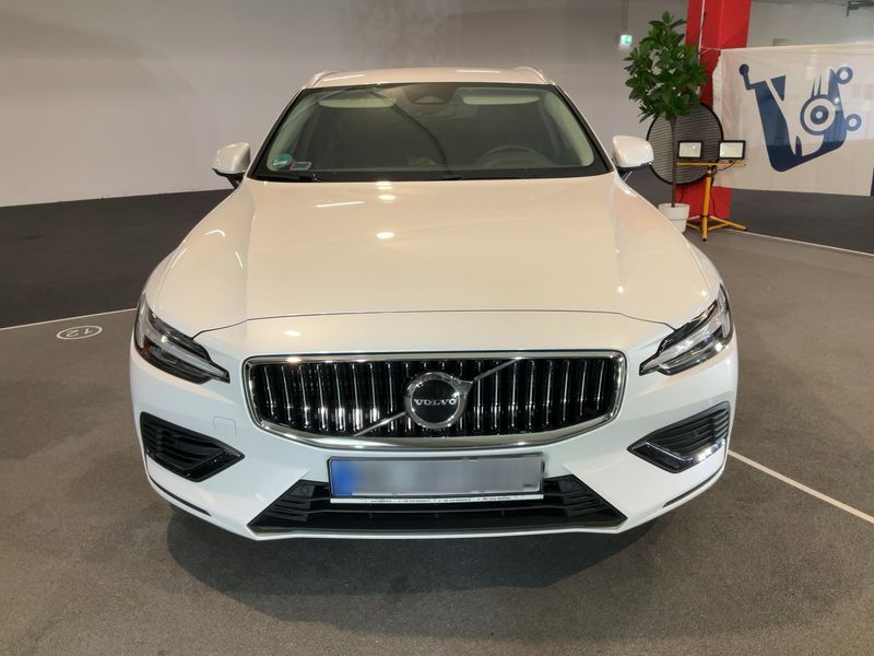 Volvo V60 2.0 T6 Recharge Plug-in Hybrid Core AWD 2024 – снимка 14