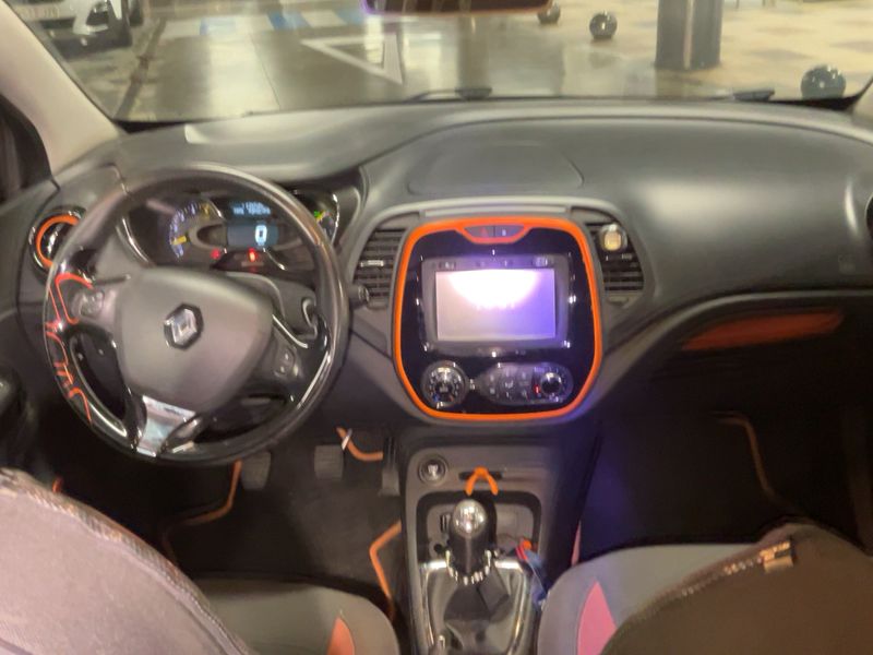 Renault Captur 1.5 dCi Energy Intens 2015 – снимка 17