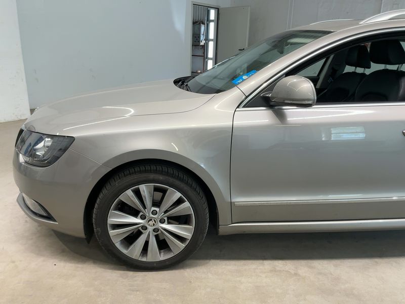 Skoda Superb 1.8 TSI Elegance 2014 – снимка 2