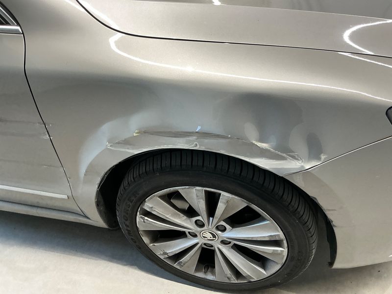Skoda Superb 1.8 TSI Elegance 2014 – снимка 21