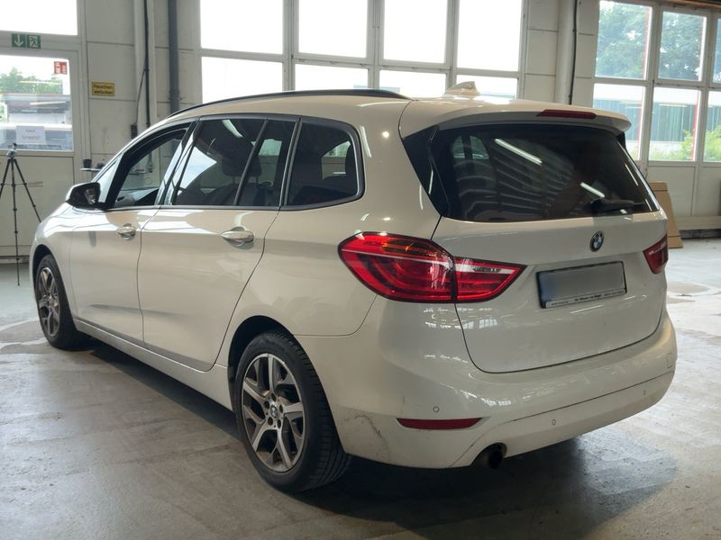 BMW 2er 216d Gran Tourer Advantage 2017 – снимка 6