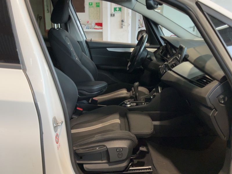 BMW 2er 216d Gran Tourer Advantage 2017 – снимка 16