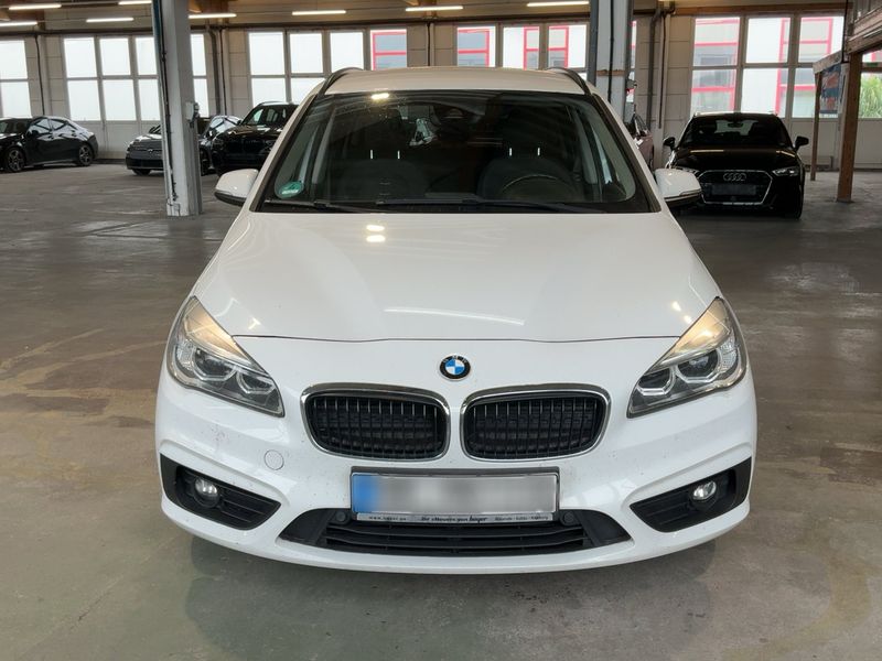 BMW 2er 216d Gran Tourer Advantage 2017 – снимка 14