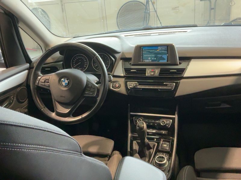 BMW 2er 216d Gran Tourer Advantage 2017 – снимка 17