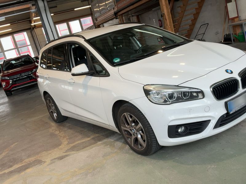 BMW 2er 216d Gran Tourer Advantage 2017 – снимка 12