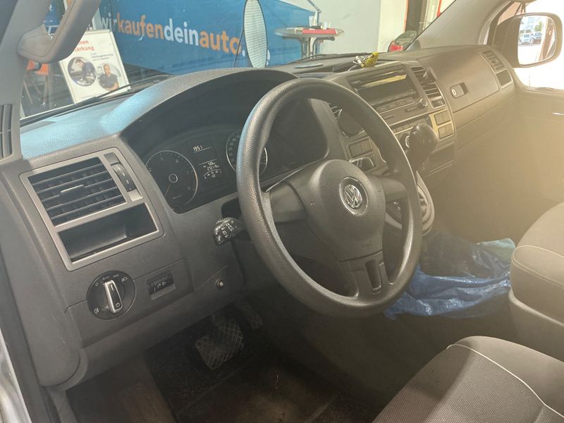 Volkswagen T5 Multivan 2.0 TDI Startline 2012 – снимка 34