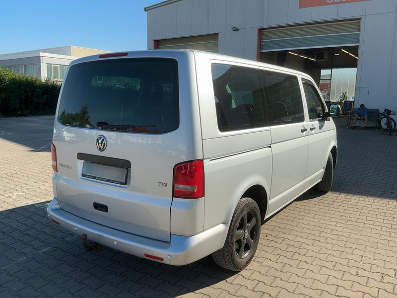 Volkswagen T5 Multivan 2.0 TDI Startline 2012 – снимка 8