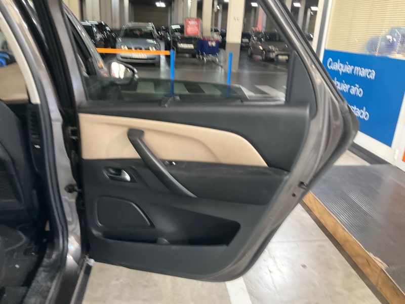Citroen C4 Picasso 1.6 e-HDi Intensive 2015 – снимка 35