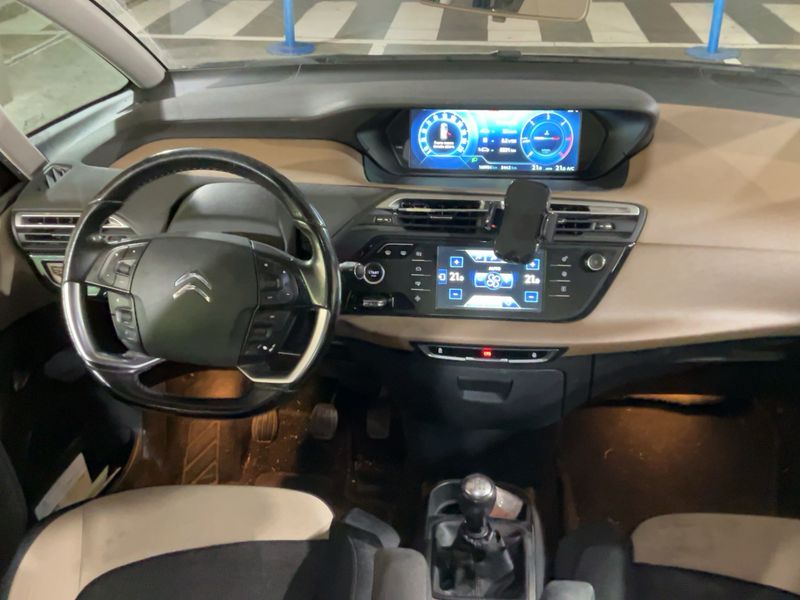 Citroen C4 Picasso 1.6 e-HDi Intensive 2015 – снимка 17