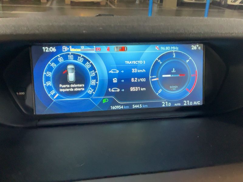 Citroen C4 Picasso 1.6 e-HDi Intensive 2015 – снимка 18