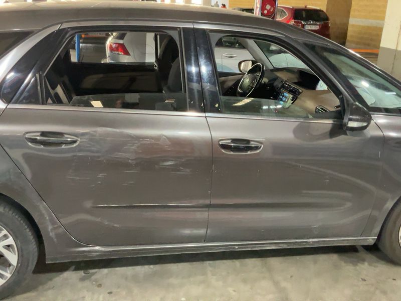 Citroen C4 Picasso 1.6 e-HDi Intensive 2015 – снимка на щета 10