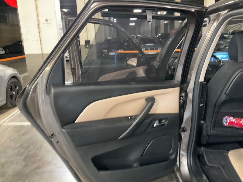 Citroen C4 Picasso 1.6 e-HDi Intensive 2015 – снимка 40