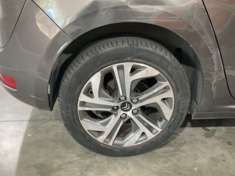 Citroen C4 Picasso 1.6 e-HDi Intensive 2015 – снимка на щета 9