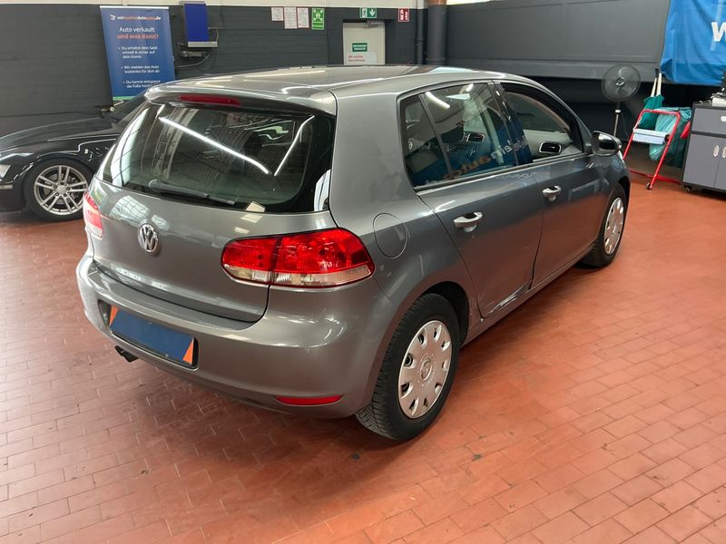 Volkswagen Golf VI 2.0 TDI Trendline 2009 – снимка 2