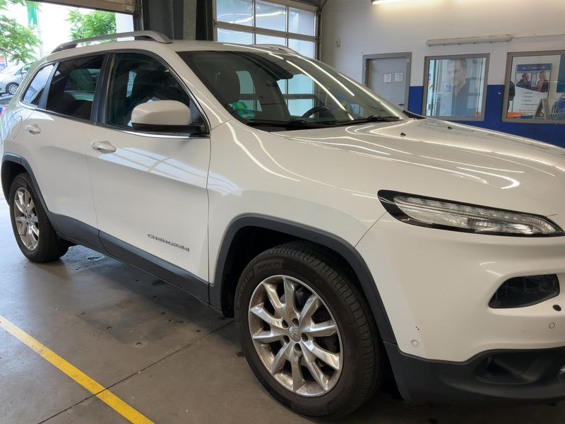 Jeep Cherokee 2.2 M-Jet Limited 4WD 2015 – снимка 12