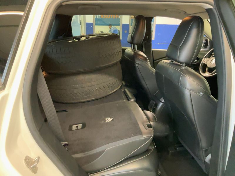 Jeep Cherokee 2.2 M-Jet Limited 4WD 2015 – снимка 20