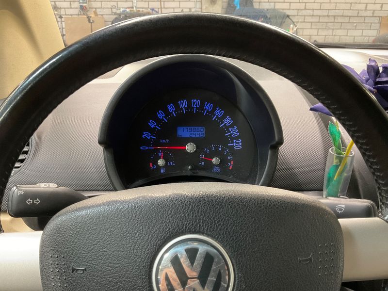 Volkswagen New Beetle 2.0 Highline 2004 – снимка 4
