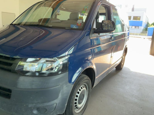 Volkswagen T5 Kombi 2.0 TDI 2010 – снимка 2