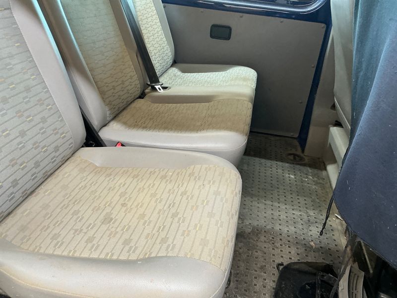 Volkswagen T5 Kombi 2.0 TDI 2010 – снимка 36