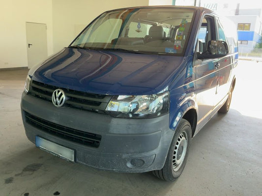 Volkswagen T5 Kombi 2.0 TDI 2010 – снимка 1