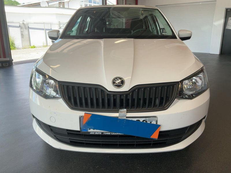 Skoda Fabia 1.0 MPI Active 2018 – снимка 14
